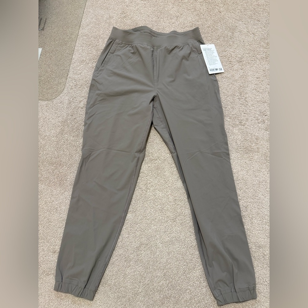Adapted State Jogger Lululemon size 8 NWT